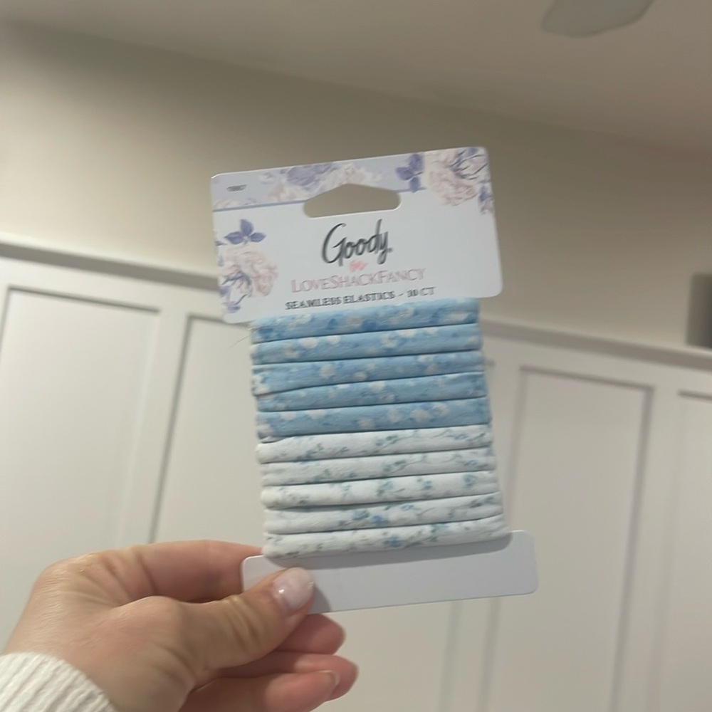 NWT - LoveShackFancy x Goody - Seamless Elastics - Rosettes & Ivy - Blue